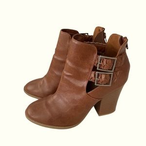 American Eagle Ankle Boots 9.5